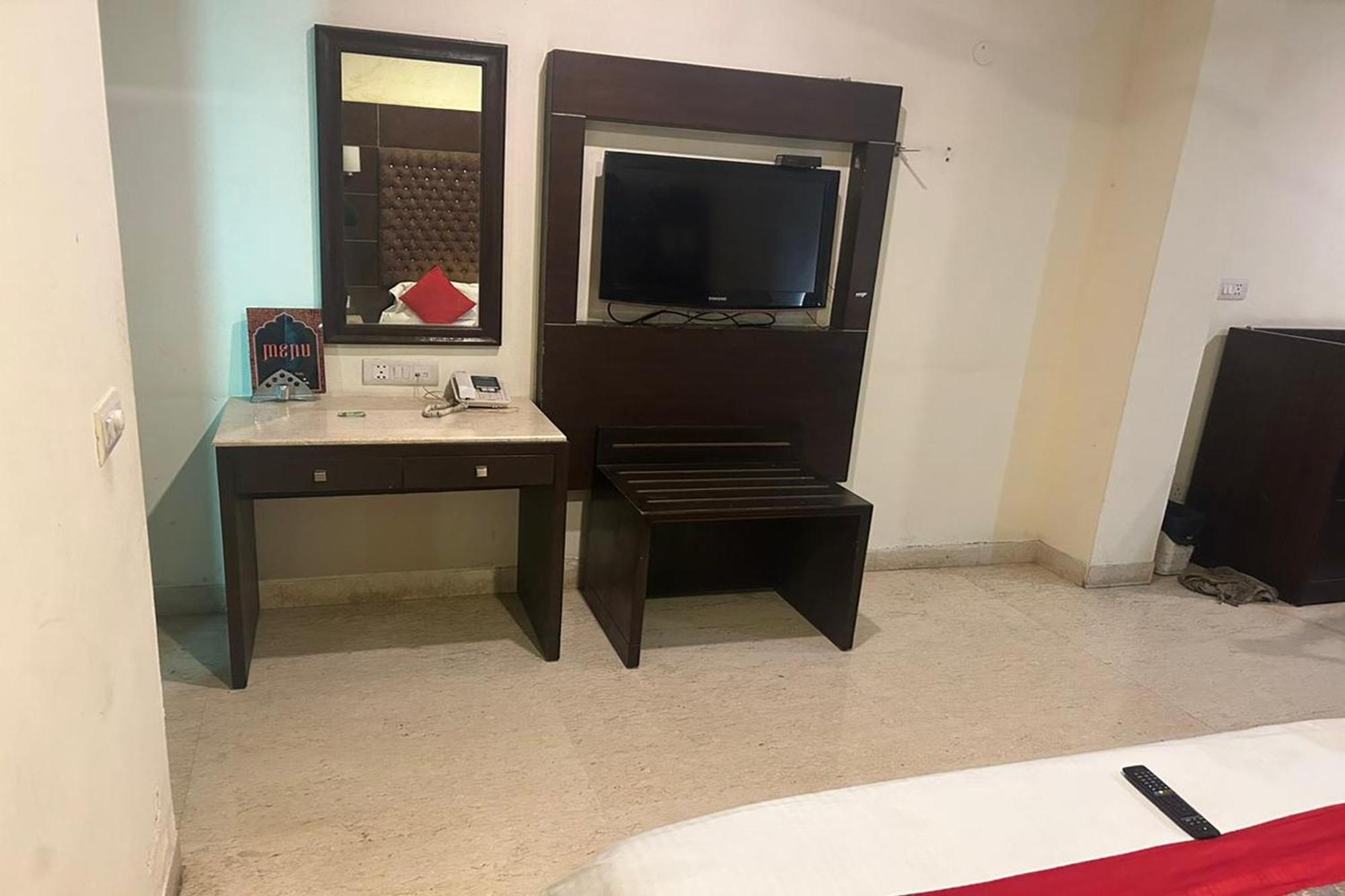 The Metropolis Guest House Near Rk Ashram Metro Station New Delhi Exterior photo